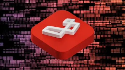 Domina las relaciones complejas en Laravel con humor y estilo