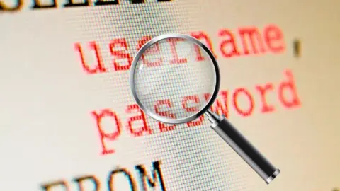 Domina técnicas avanzadas para depurar consultas en Laravel 10